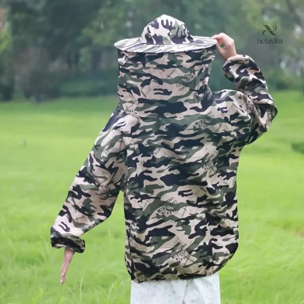 Veste pratique pour se protéger des insectes dans le jardin