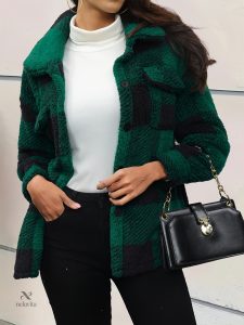 Manteau élégant pour femme, motif à carreaux